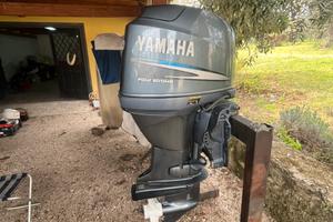 Nautica motore fuoribordo yamaha