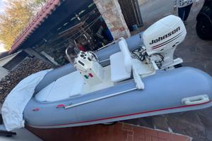 Gommone BWA California 490 Johnson 4T 40 cv