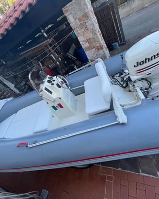 Gommone BWA California 490 Johnson 4T 40 cv
