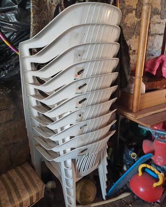 Stock 12 Sedie in Plastica Bianche Impilabili – Id