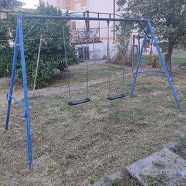 altalena e scivolo