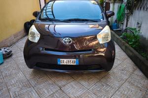 Toyota iQ automatica