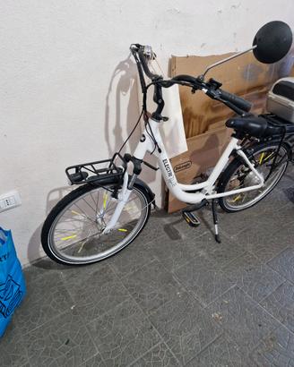 COME NUOVA bicicletta pedalata assistita