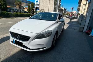 Volvo V40 D3 Geartronic Momentum