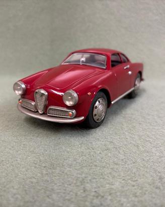 TOGI Alfa Romeo Giulietta Sprint 1300 1954 1:23