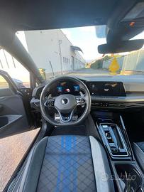 VOLKSWAGEN Golf 8ª serie - 2023