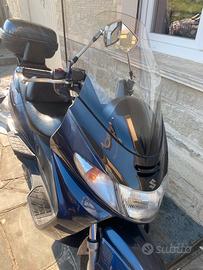Suzuki burgman 250