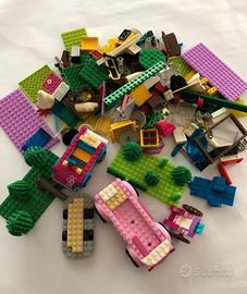 Lotto LEGO misto e Friends 738g Lavato Sanificato