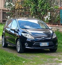 Ford Fiesta GPL 2033 compresa passaggio 