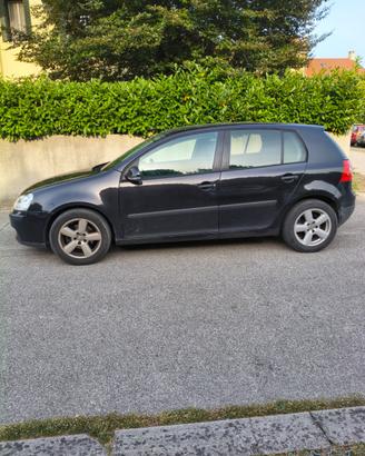 Golf gpl e  nera