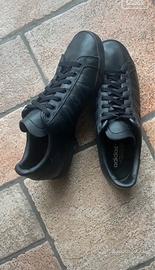 Scarpe Adidas con lacci elastici