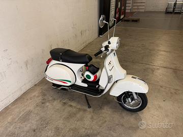 Vespa PX150º anniversario