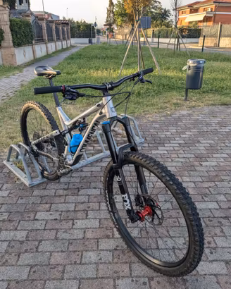 Bici enduro commencal Meta AM