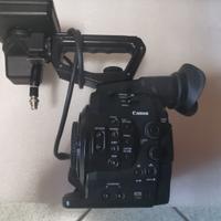 Cinepresa super 35 Canon C300 mkI