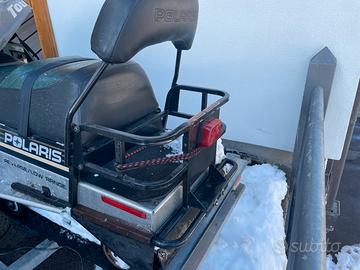 Motoslitta Polaris wide trak Indy 500