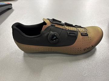 Scarpe ciclismo FIZIK R4 CARBON