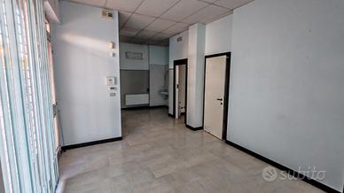 MARTELLAGO-UFF./STUDIO/NEG. al PT vetrinato