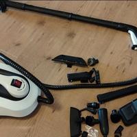 Pulitore a vapore con accessori 