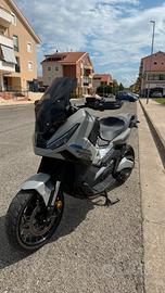 Honda Xadv 750 2025