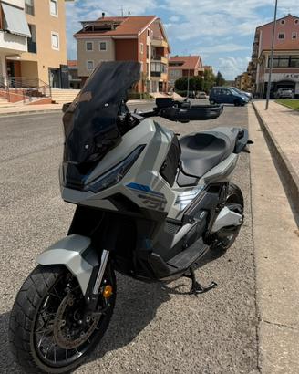 Honda Xadv 750 2025