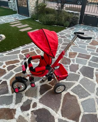 Triciclo rosso per bambini