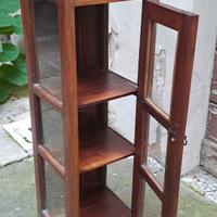 Vetrinetta in legno e cristallo