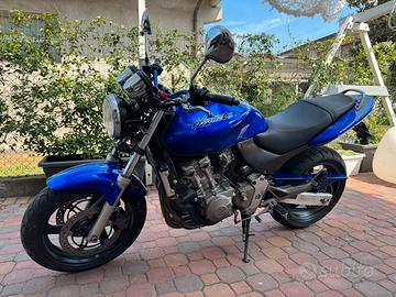Honda hornet del 2000