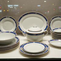 Servizio di piatti da 12 in limoges oro zecchino