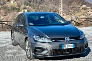 Volksvagen golf 7.5 r line