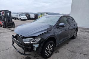 Volkswagen Polo 1.0 evo Life 80cv INCIDENTATA