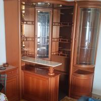 Mobile angolare con luci