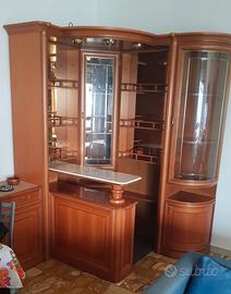 Mobile angolare con luci