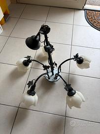 Lampadario in ferro battuto