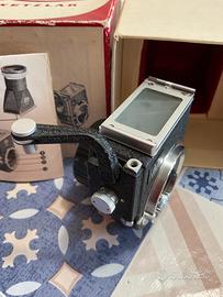 Leica Visoflex III con mirino lupe