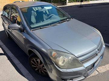 Opel Astra 1.8 16V VVT 5 porte Enjoy