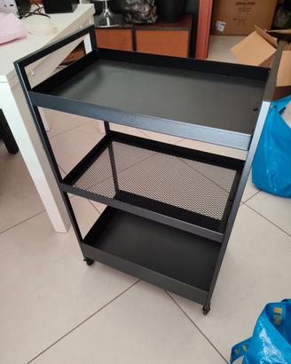 Carrello in metallo