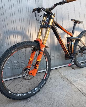cube two 29 Downhill 