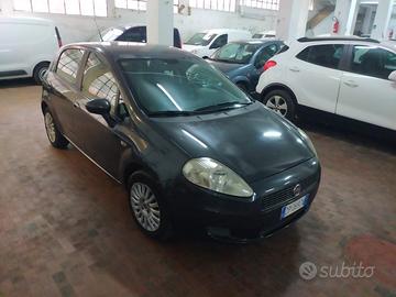 FIAT G.Punto 1.4 8v 77cv Active 5p OK NEOP.
