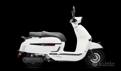 Keeway Sixties 300i Bianco in promo a 2990