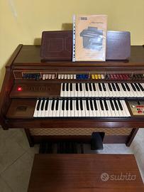 Pianoforte organo anni 70