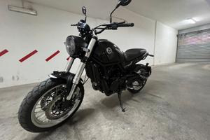 Moto Benelli Leoncino 500 trail
