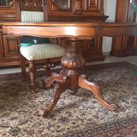 tavolo in legno massello e 6 sedie