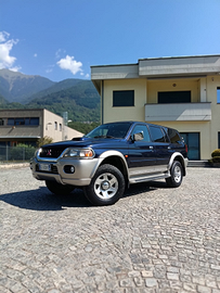 Mitsubishi pajero sport 2003