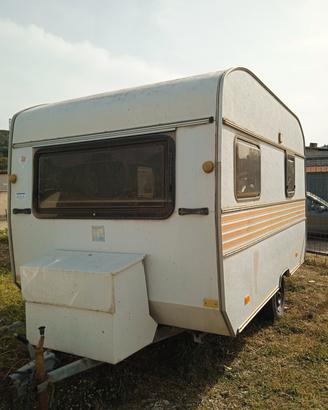  roulotte x campeggio Roller R 82 
