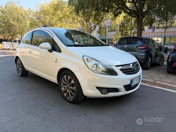 Opel Corsa 1.3 CDTI 75CV OK NEOPATENTATI