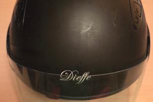 Casco jet nero