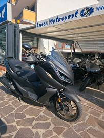Zontes ZT 350 E TUO A 40€ AL MESE PER 2 ANNI POI S