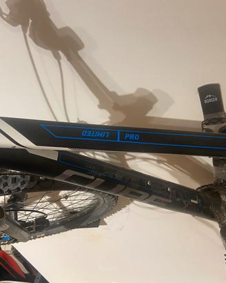 MTB Cube LTD Pro 27.5 – Shimano XT, RockShox