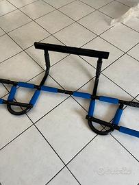 Attrezzatura nuova per pull up fitness palestra
