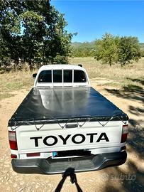 Toyota hillux